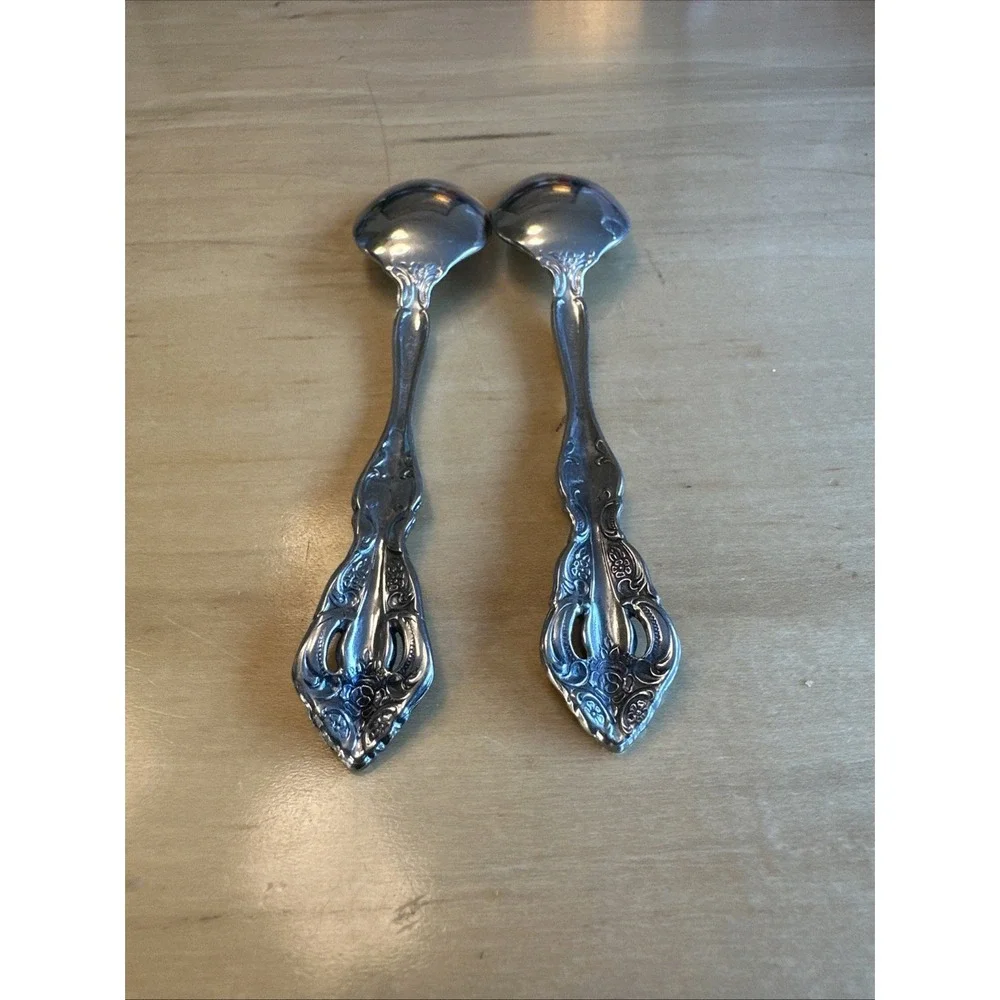 Oneida MICHELANGELO Stainless Teaspoon Heirloom CUBE Glossy‎ Flatware Lot Of 2